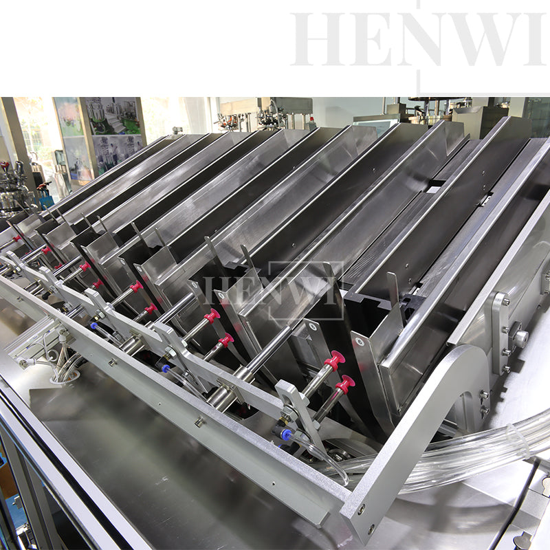 8 nozzles facial mask filling and sealing machine