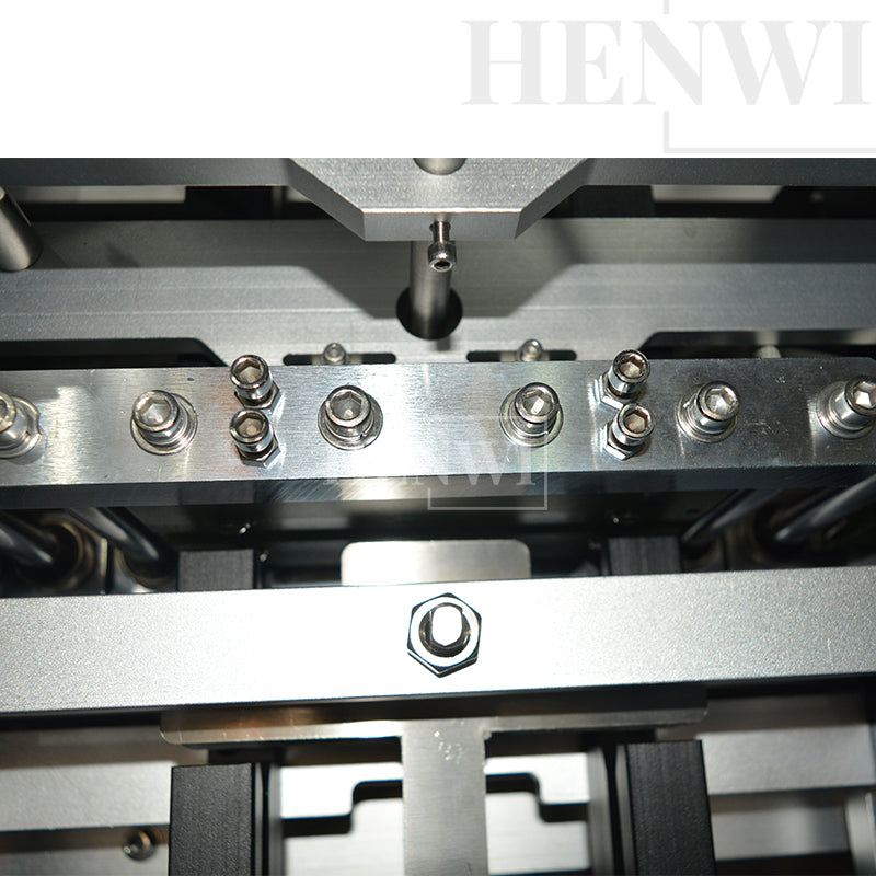 8 nozzles facial mask filling and sealing machine