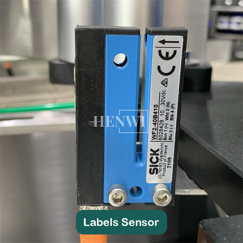 Automatic round and square bottle labeling machine with cover