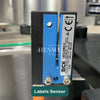 Automatic round and square bottle labeling machine with cover