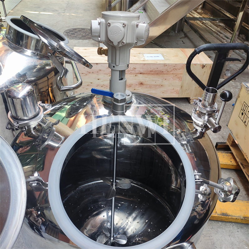 Pneumatic mixing tank