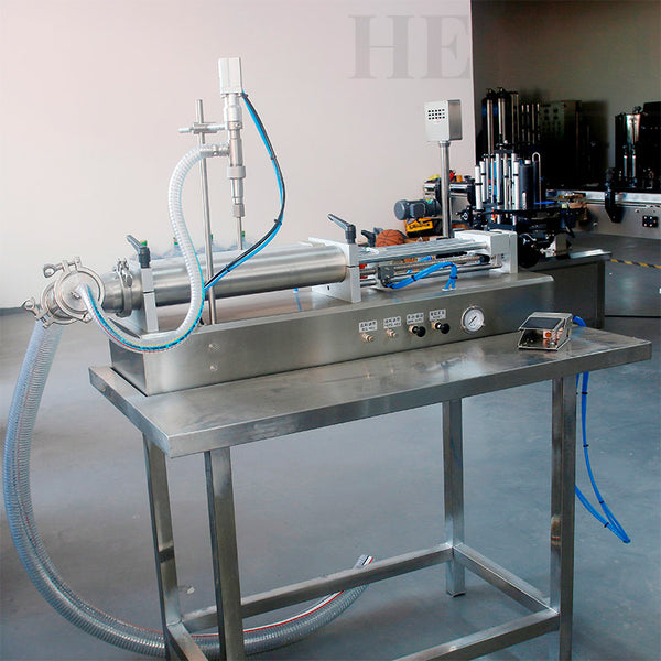 Semi-automatic horizontal filling machine