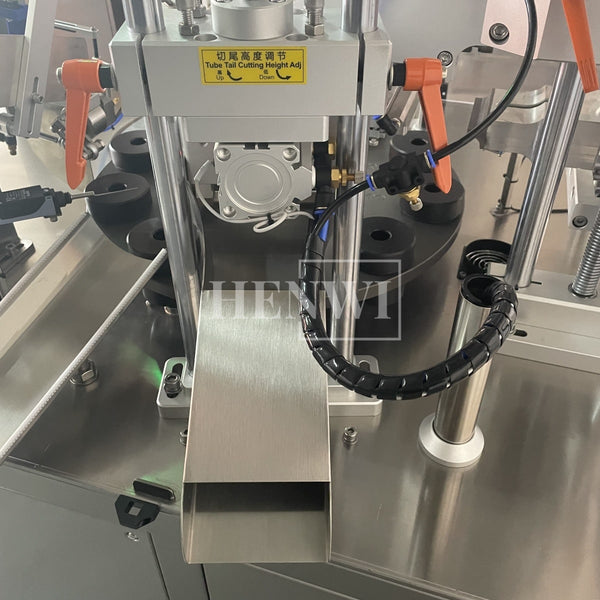 Automatic tube filling and ultrasound sealing machine