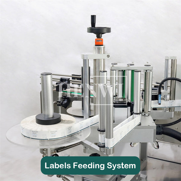 High-speed round bottle labeling machine